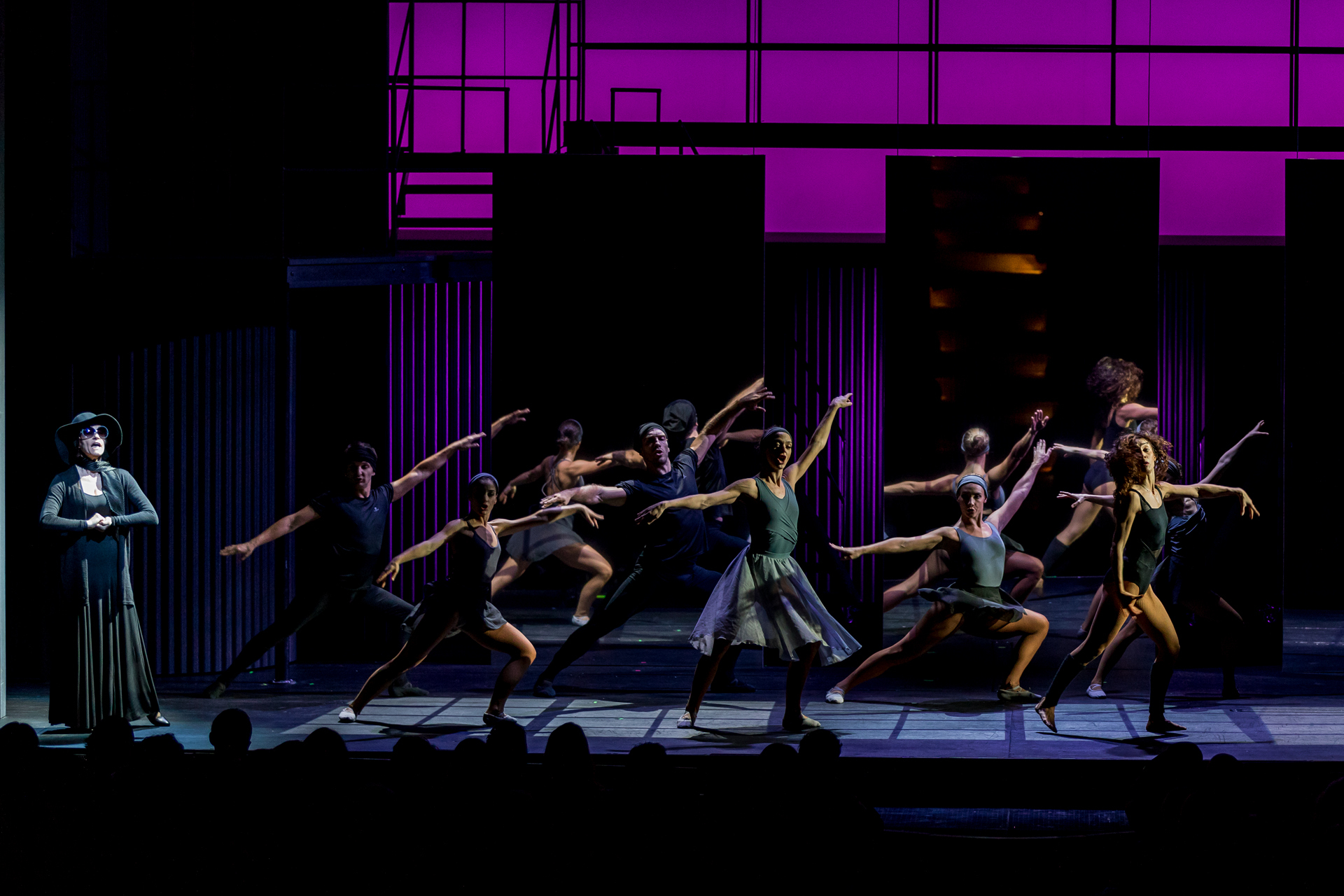 2017_10_05_Flashdance_©FromStage_212930_5D4A0068